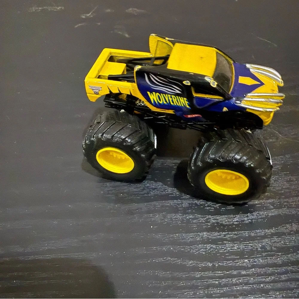Hot Wheels Marvel Wolverine Monster Truck Yellow Blue Diecast Toy‎ Kids